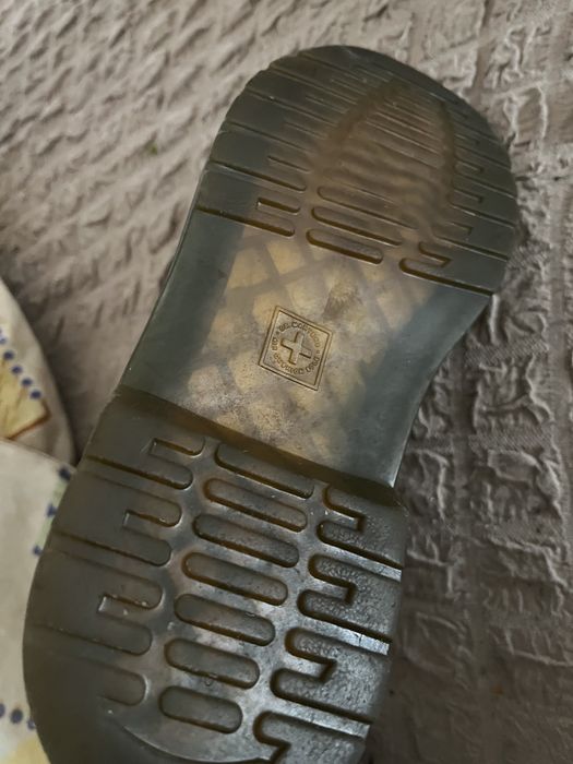 Bocanci dr martens imblaniti