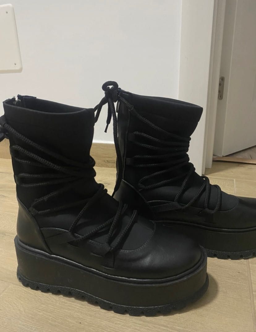 Ghete cu siret -Negre