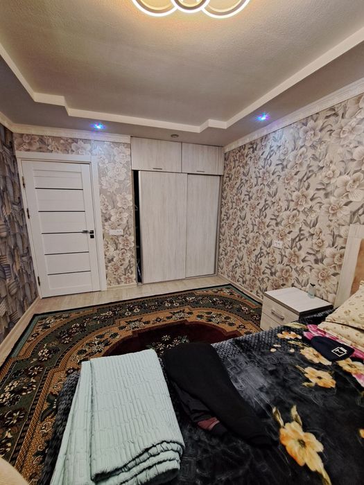 Srochna Sagdianada 2 xonalik 1-etaj uy sotiladi.