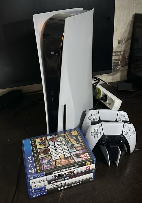 PlayStation 5 с ТОП играми