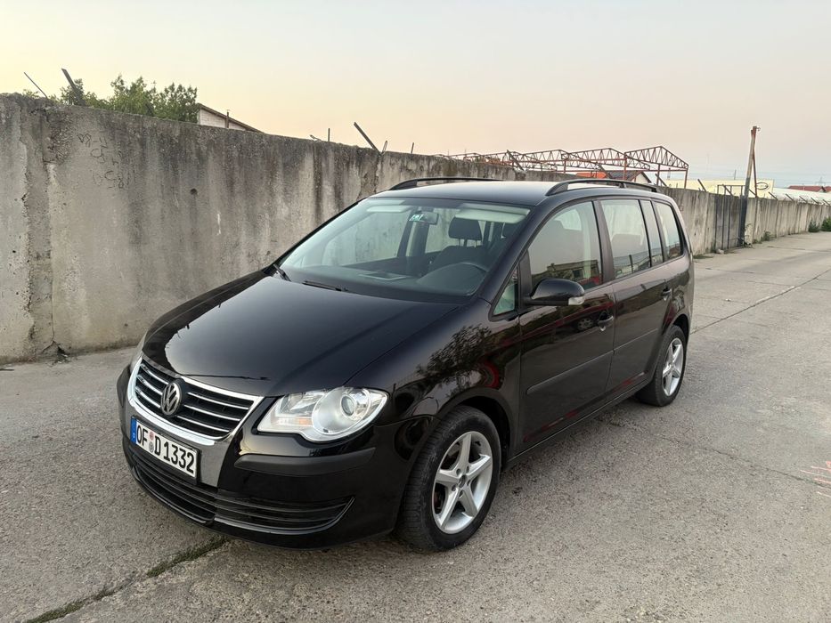 Vw Touran 7 locuri , 1.9 TDI 105CP , an.2009