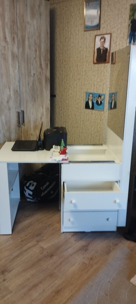Продаётся стол-трансформер