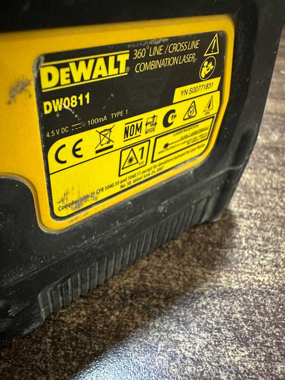 Продавам Лазерен Нивелир DeWALT DW0811