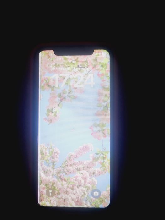 iPhone 11  64гб акум:71% есть немного минусы