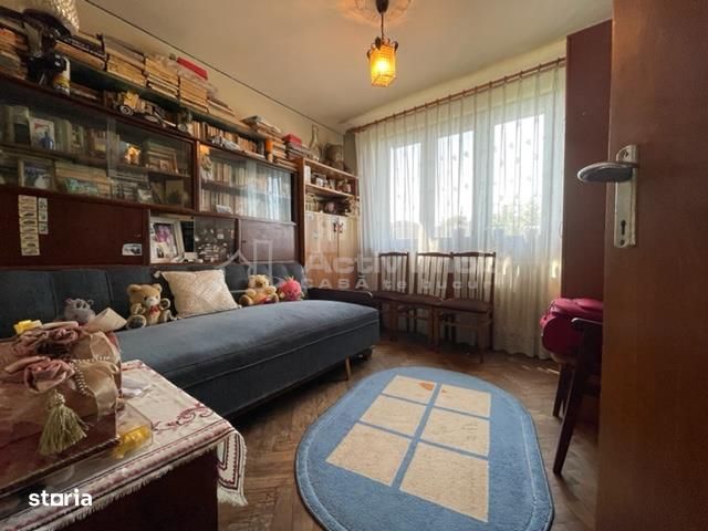 Titan-1 Decembrie 1918-Strada Giurgeni,etaj 4 din  4