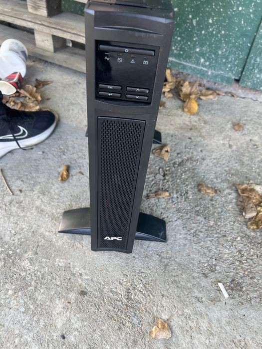 APC Smart-UPS X 1500 VA (SMX1500RMI2U)