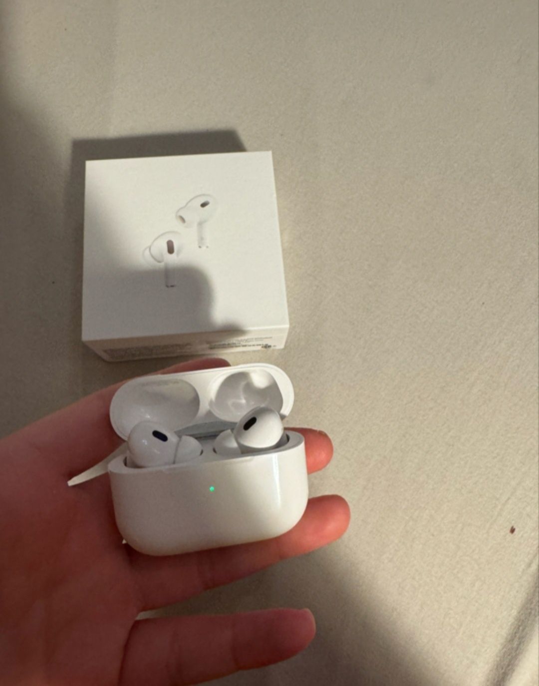 Vând Airpods pro 2nd generation