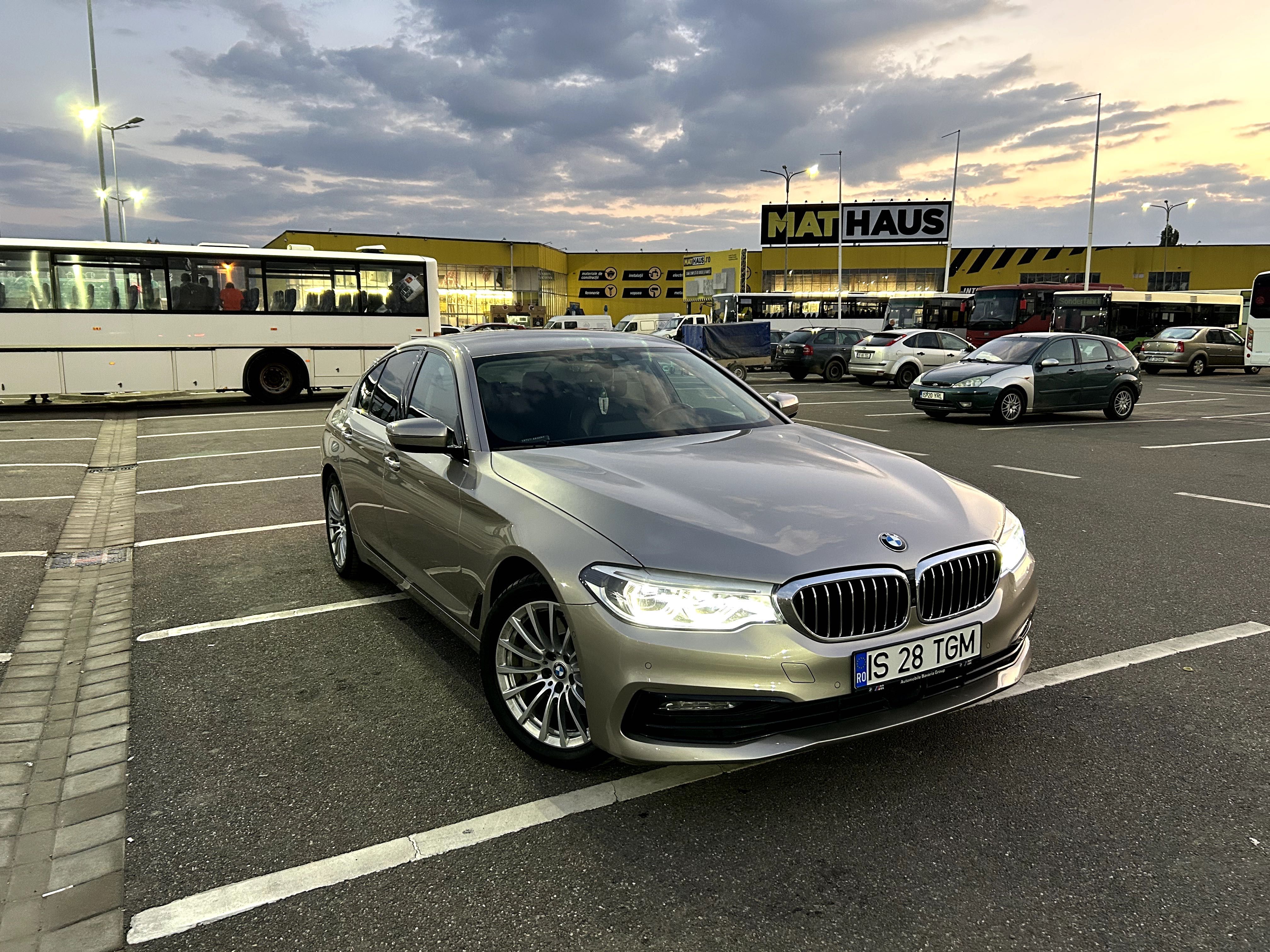 BMW Seria 5 G30, xDrive, 2018, 97k km, dotari top