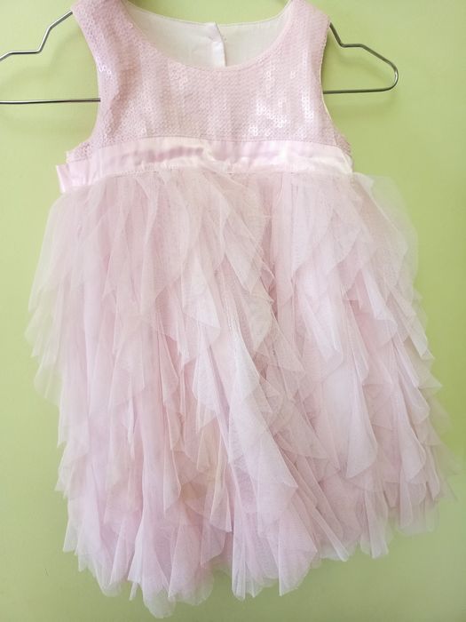 Продам платье детское на 3-4 годикав отличном состоянии