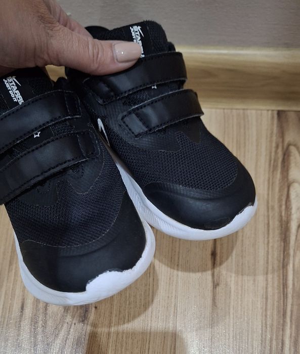 Оригинални маратонки Nike 26