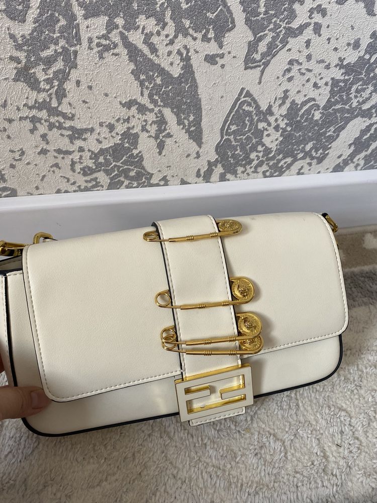 fendi сумочка в люксовом качестве