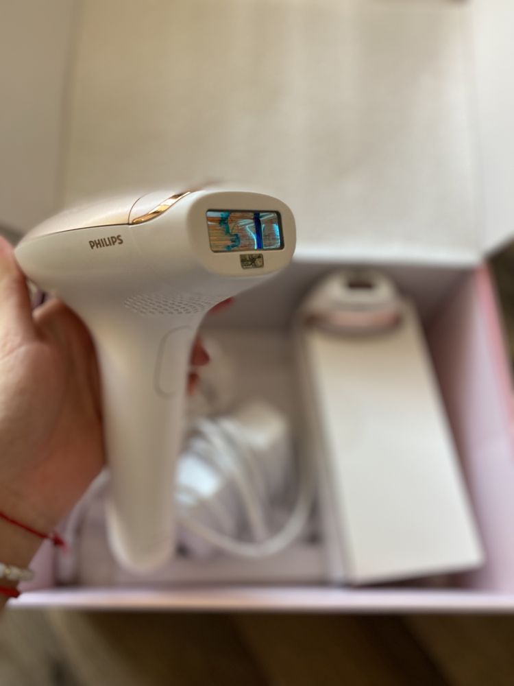 Фотоепилатор-philips lumea BRI922/00