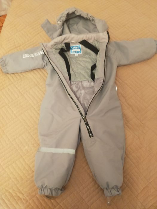 Продам комбинезон демисезонный
