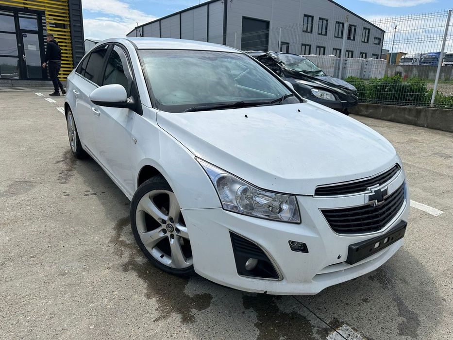 Dezmembrez / Dezmembrari / Piese / Accesorii Chevrolet Cruze facelift alba 2013 1.7 cdti A17DTS