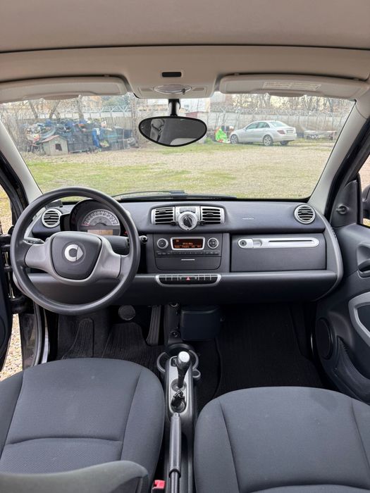 Vand SMART FORTWO 2011    1.0 benzina   automat!