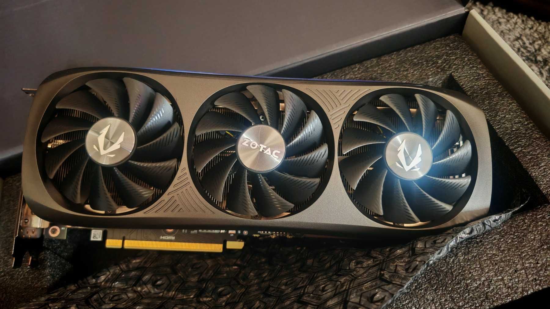 Видео Карта Zotac RTX 4070Ti Super AMP Airo 16GB GDDR6X