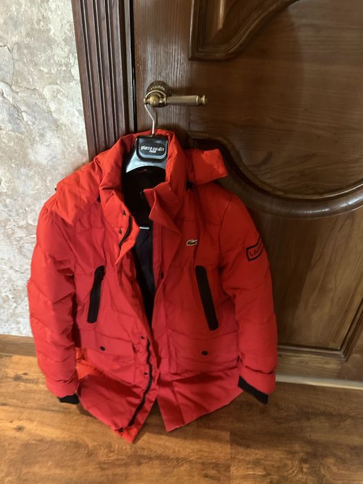 Зимний пуховик .