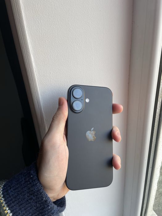 iPhone 16 Black Ideal