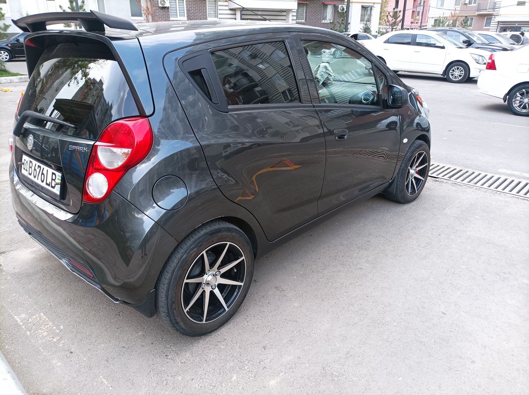 Avtomobil Chevrolet Spark