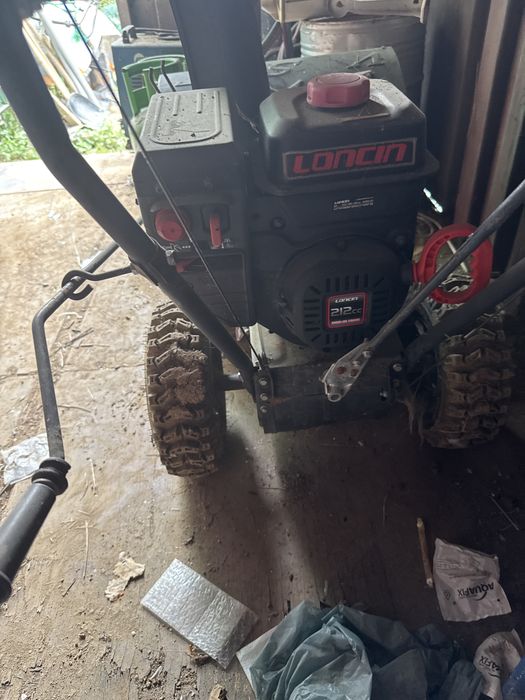 Nou! Ultilaj pentru indepartat zapada