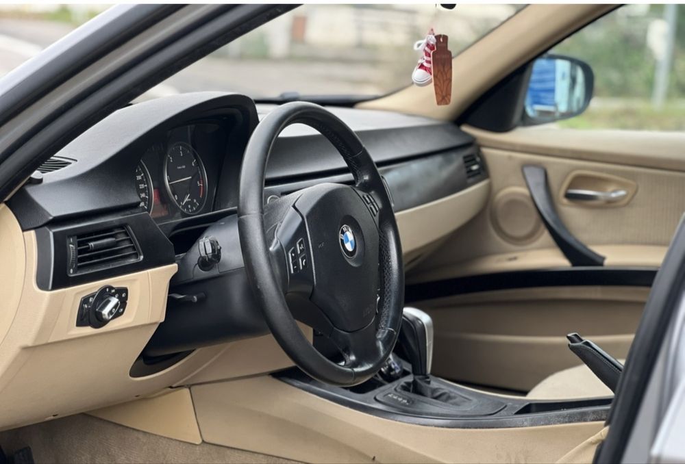 Vand bmw E90 Facelift 2.0 Diesel 177 CP An 2010 cutie Automata