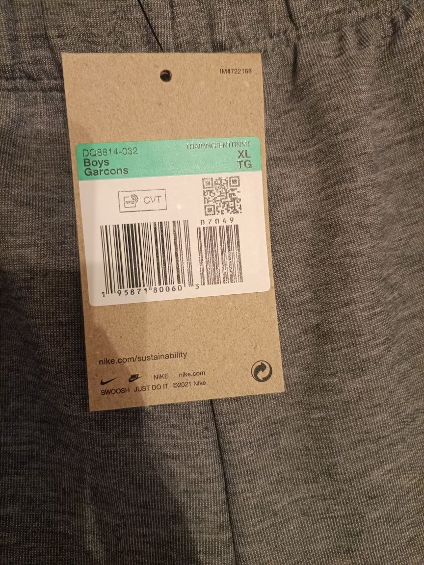 Pantaloni Nike marime xl copii 158-170 cm