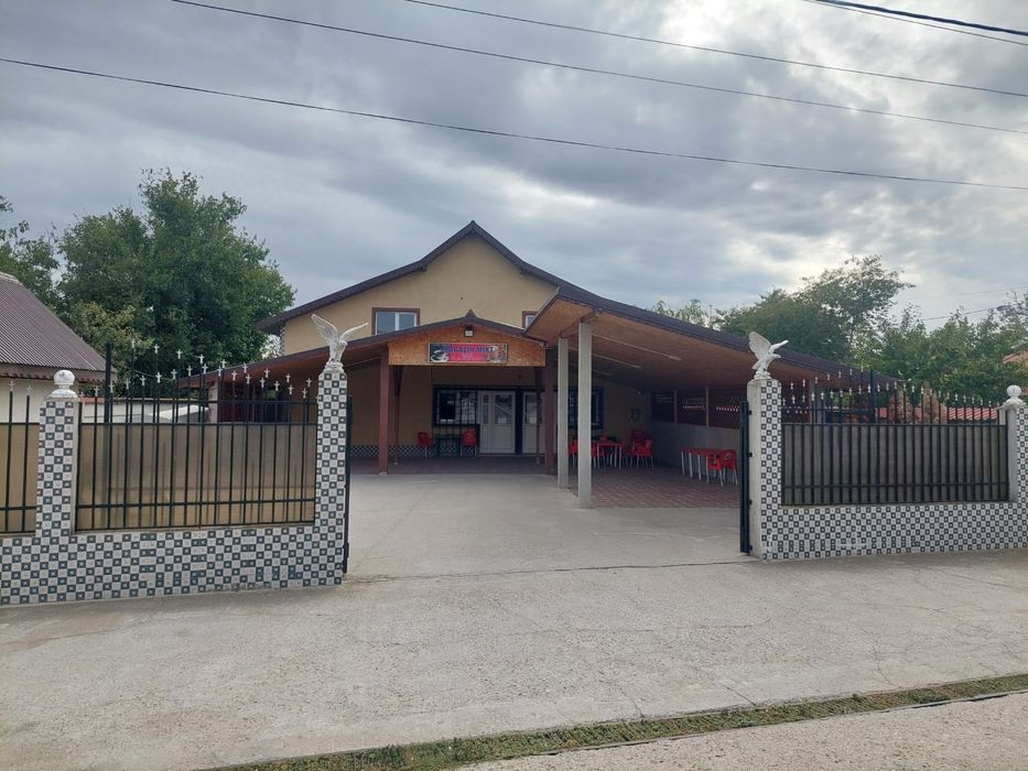 Bar magazin clădire de vânzare/inchiriat