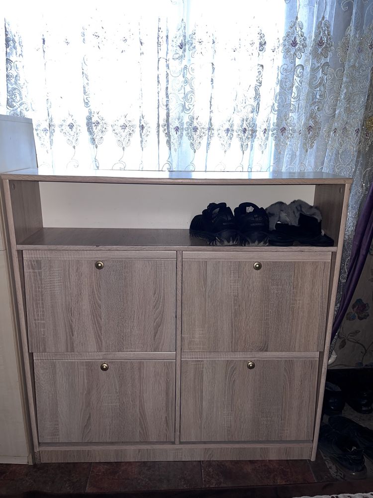 Срочно продам обувница в прихожую