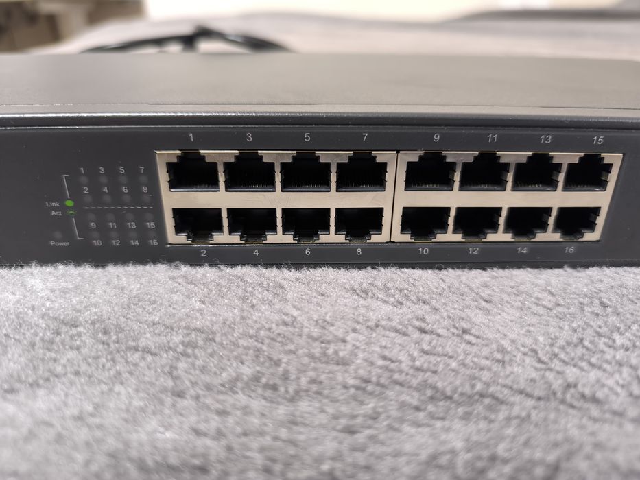 Vand switch 16 port