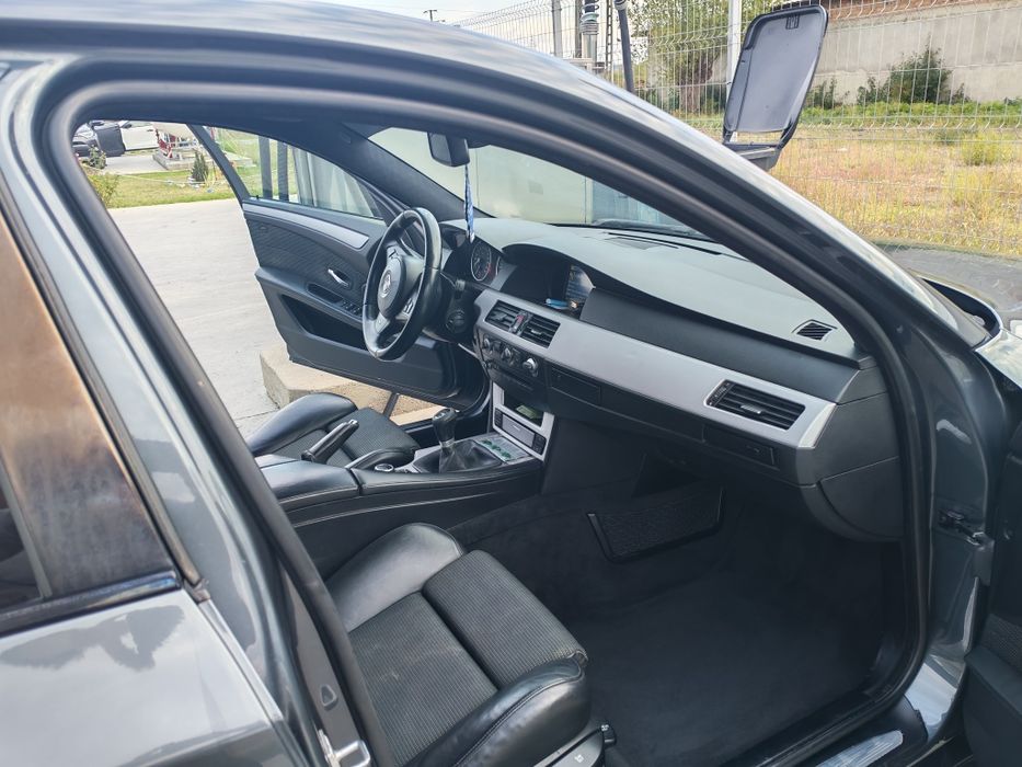 BMW e 60 M pack facelift520 d 2009