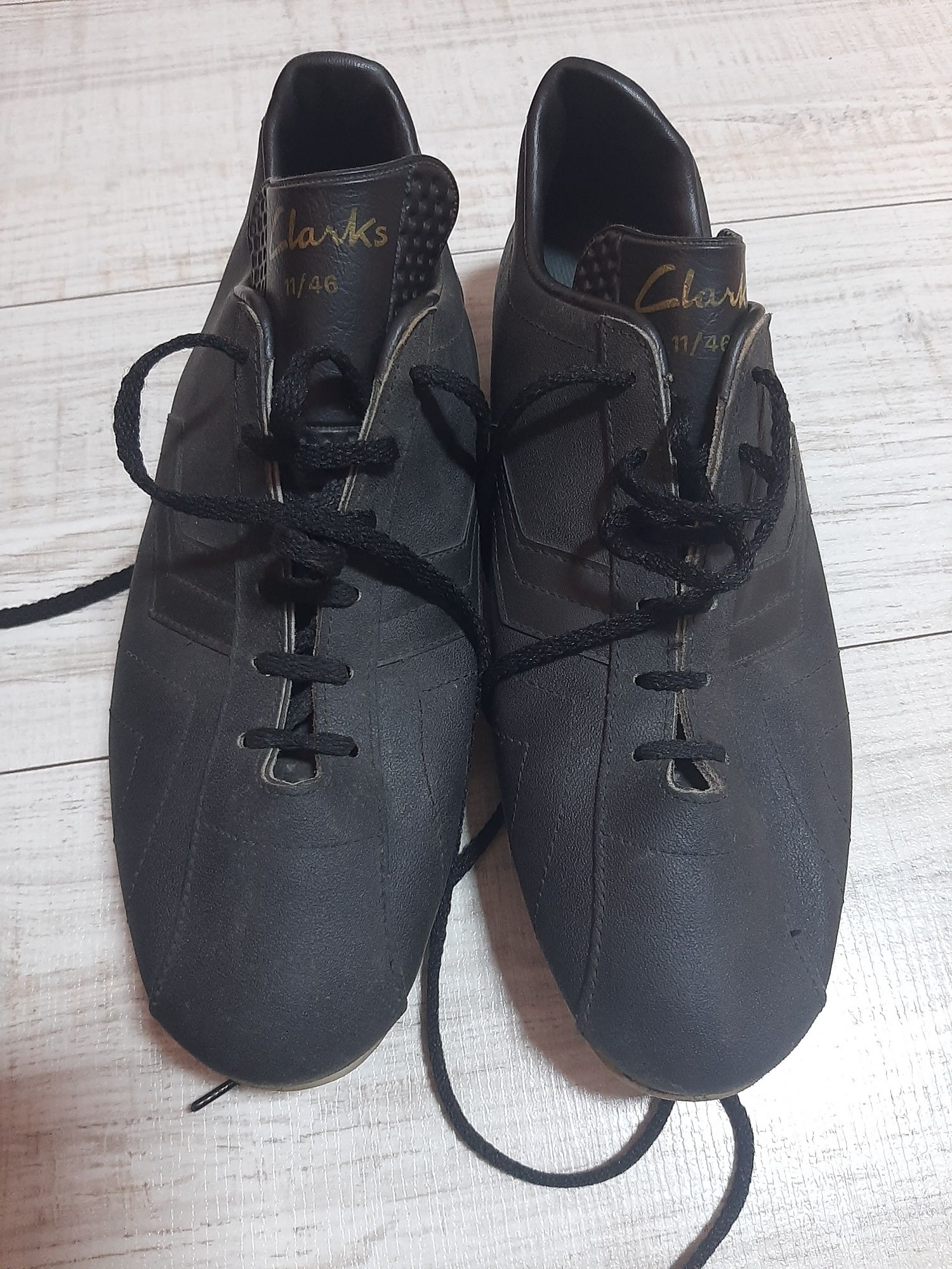 Vand papuci de fotbal Clarks