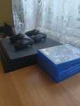 Ps 4 pro ( 2 manete + 5 jocuri )