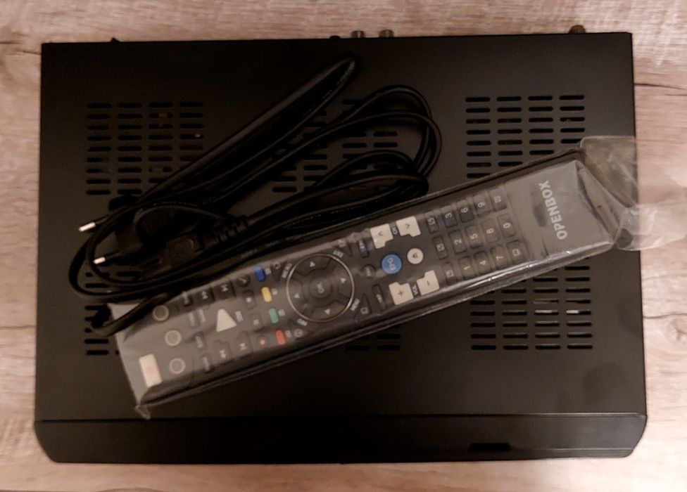 Спутниковый тюнер Openbox S6pro+HD