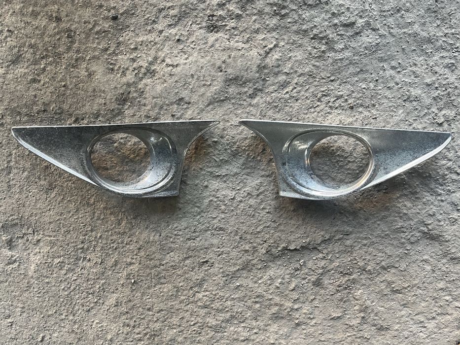 Camry 50, европеец, хромированная противотуманная рамка, бу ориг компл