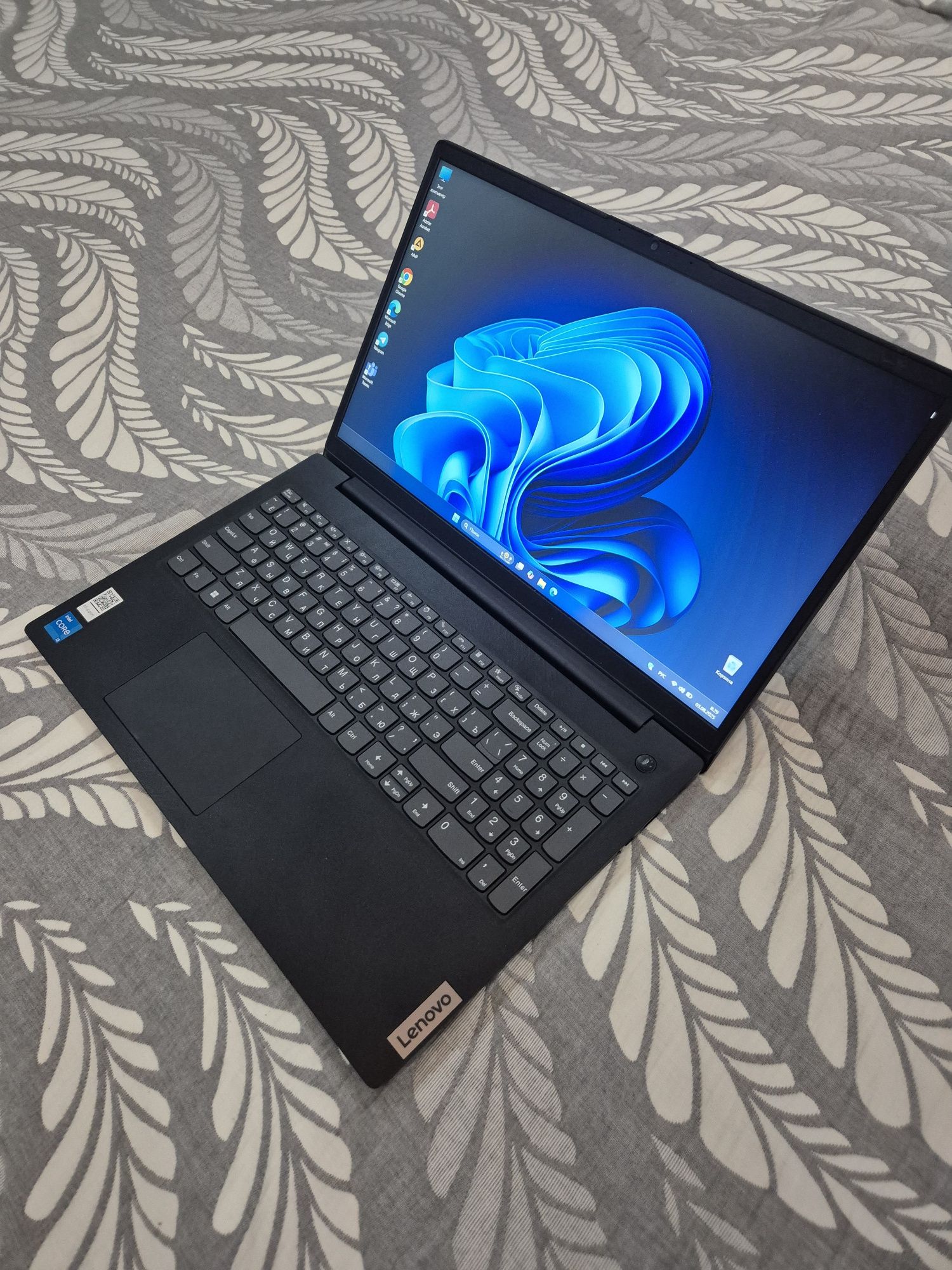 Ноутбук Lenovo IdeaPad 3(Core i3 1215U/8GB/256 SSD)