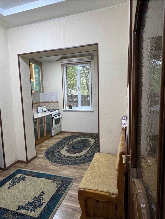 Урда. продается 2х комнатная квартира на 1м этаже, кирпич, 57 м2