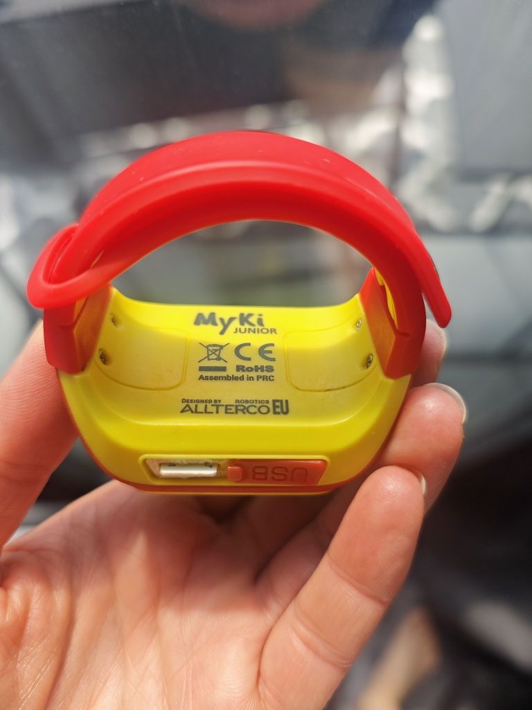 Myki детски часовник за сим карта