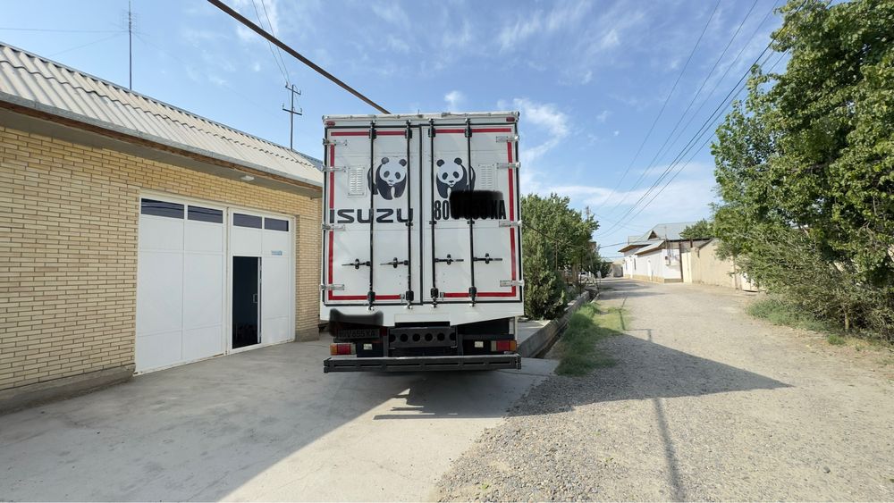 Isuzu furgon 2019