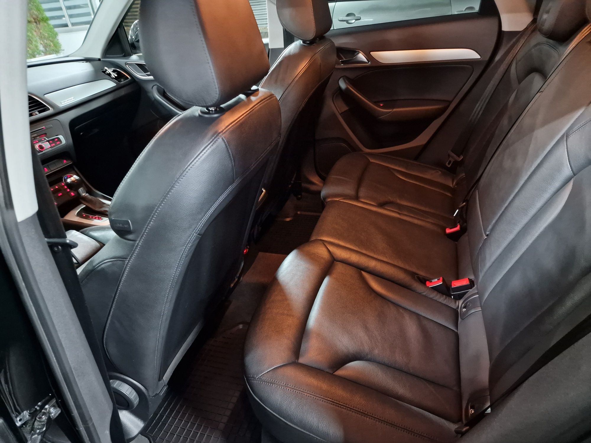 Продавам Ауди Q3 2.0 TDI 184 кс. Quattro