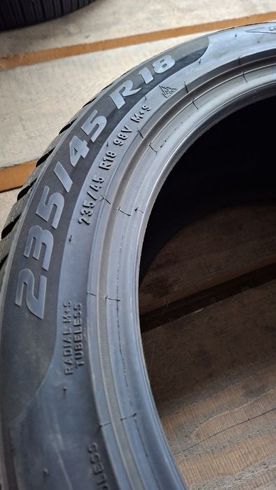 2buc 235 45 R18 Pirelli iarna M+S cauciucuri anvelope MS 18
