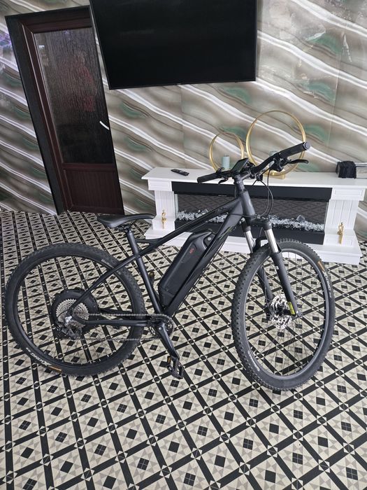 Bicicleta electrica AEG neagra