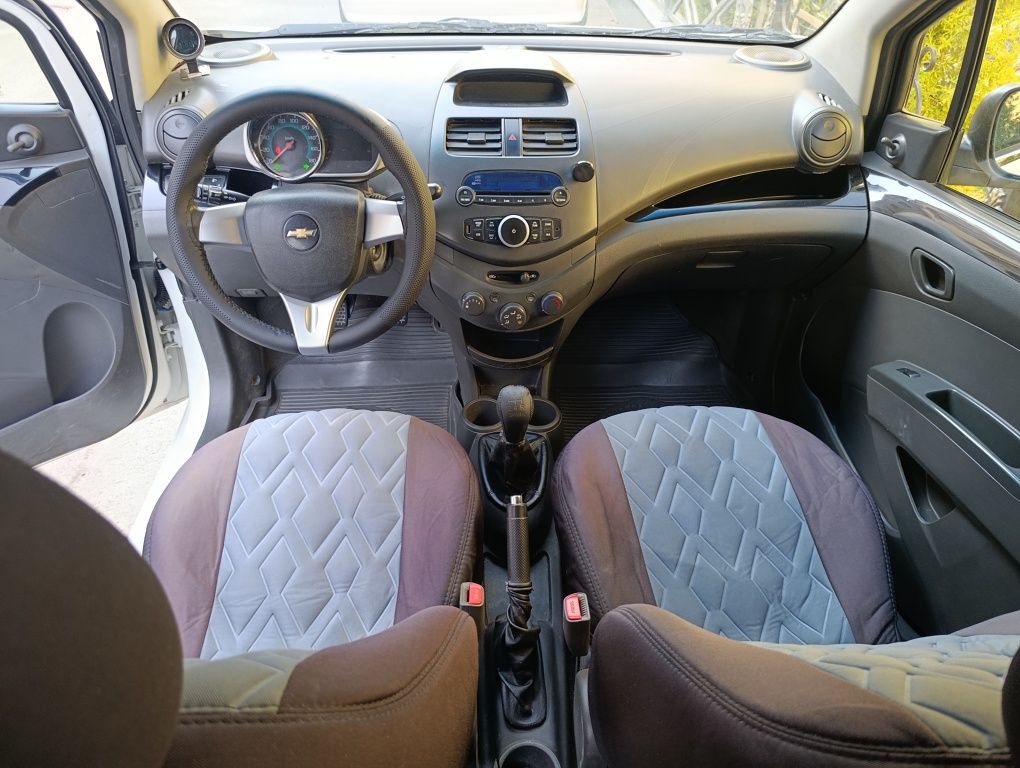 2 Poz Spark Sotiladi Xolati Yaxshi Binzinda Yurgan Moshina
