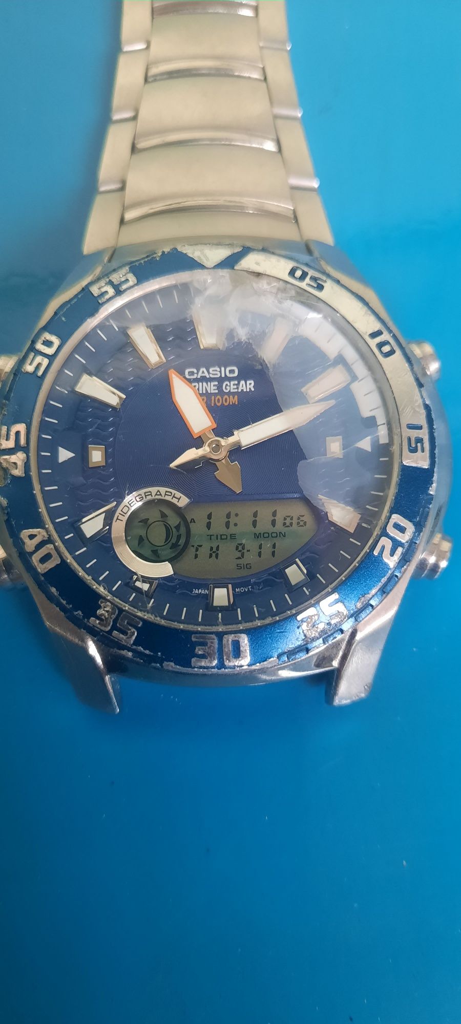 Часовник Casio Marine Gear AMW 710