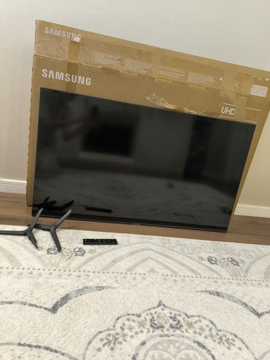 Продаю б/у телевизор Samsung