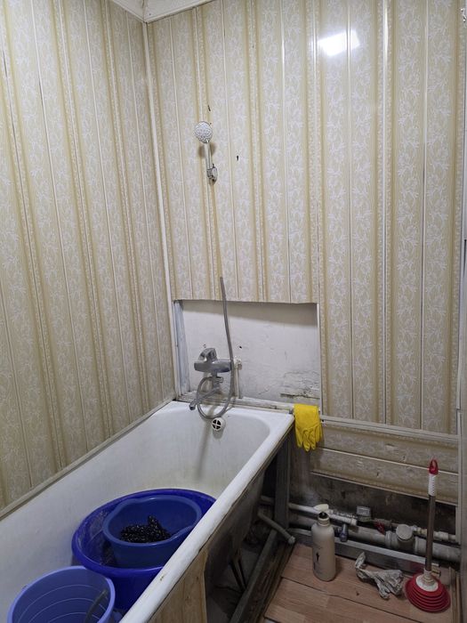 Frunzi Atlas orqasiga 2 xona 3 etaj