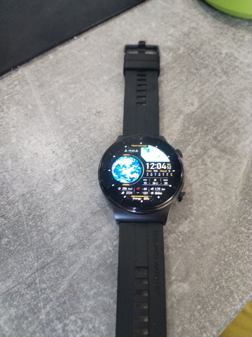 Продавам Huawei gt 2 pro