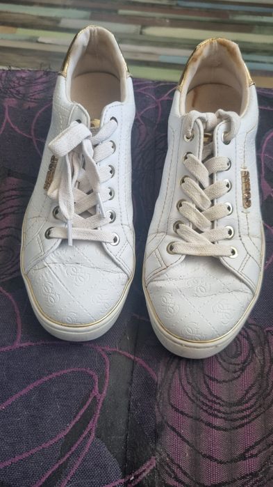 Оригинални маратонки GUESS 37