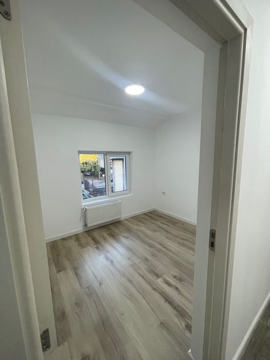 Apartament 3 camere de inchiriat