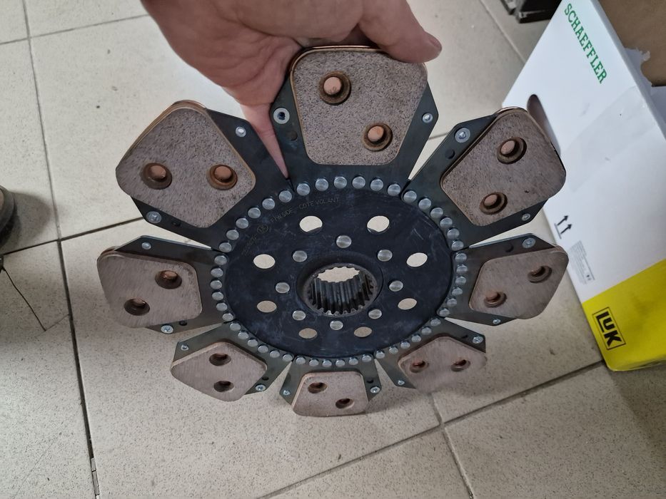 Disc ambreiaj tractor Landinii model toată gama preț cu tva se poate t