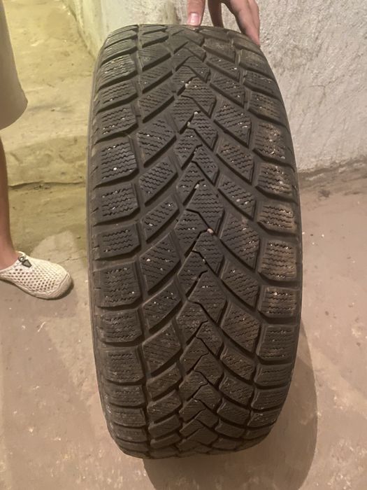 Продам Резину на авто